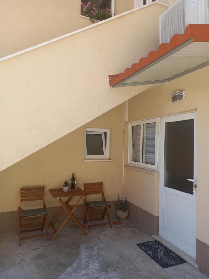 Ferienwohnung Apartman Maja Kaštela Exterior foto